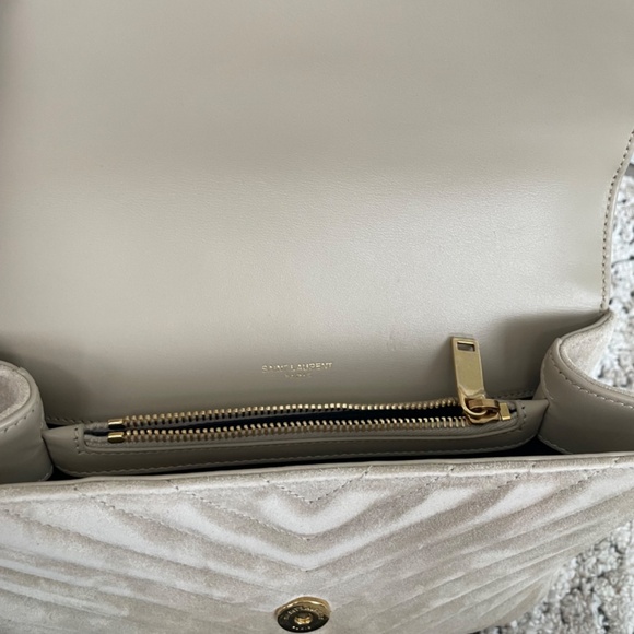 YSL COLLEGE MEDIUM IN QUILTED SUEDE - Picture 4 of 12